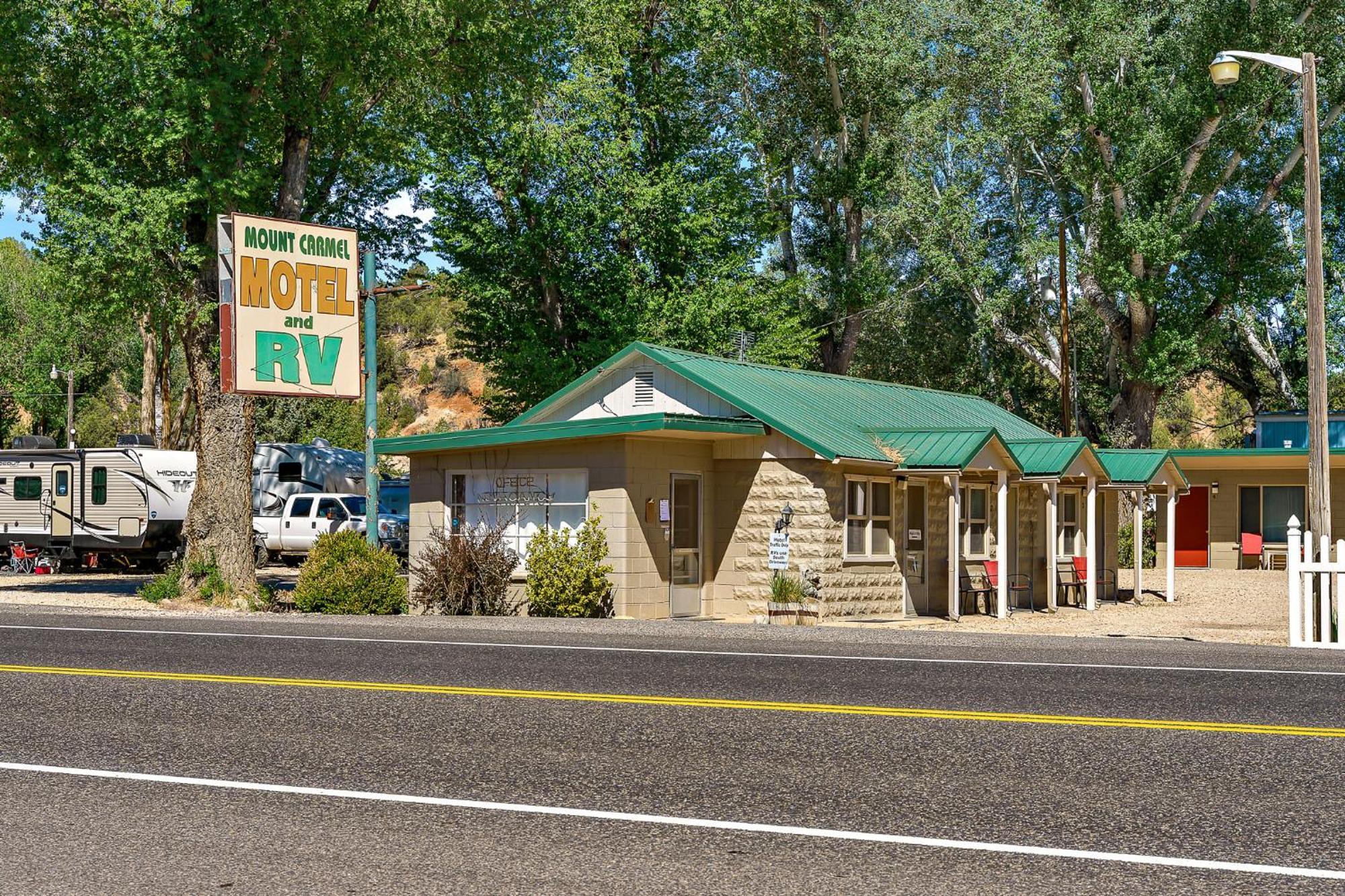 Mount Carmel Motel & RV Near Zion NP Bryce Room المظهر الخارجي الصورة